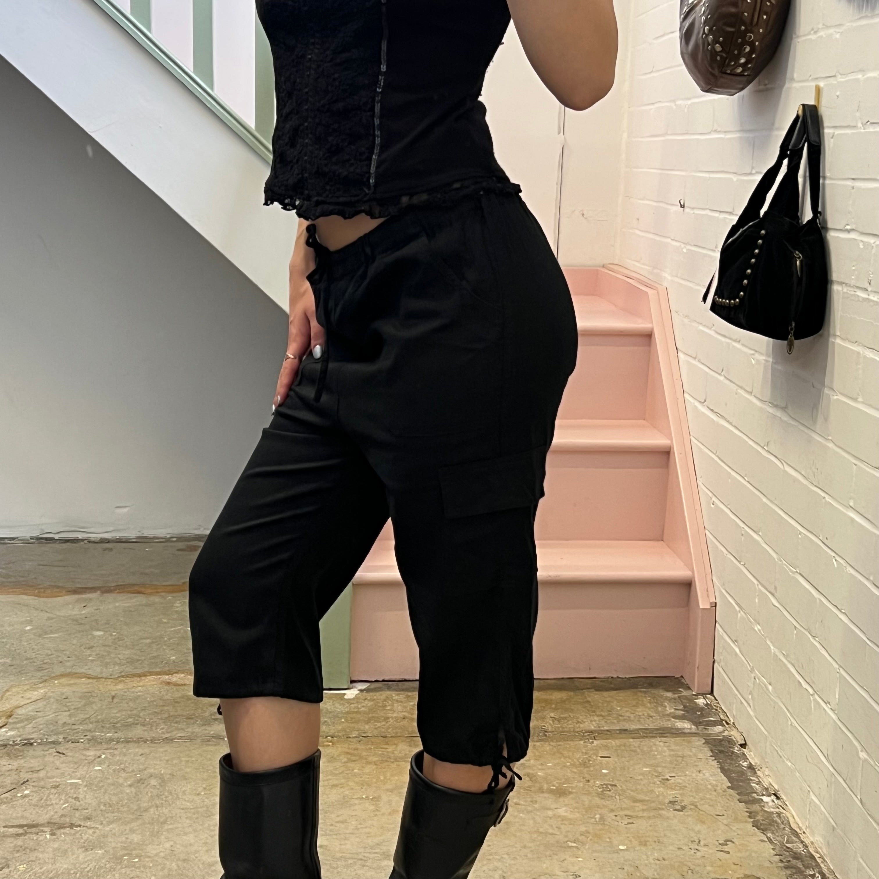 Black linen capris