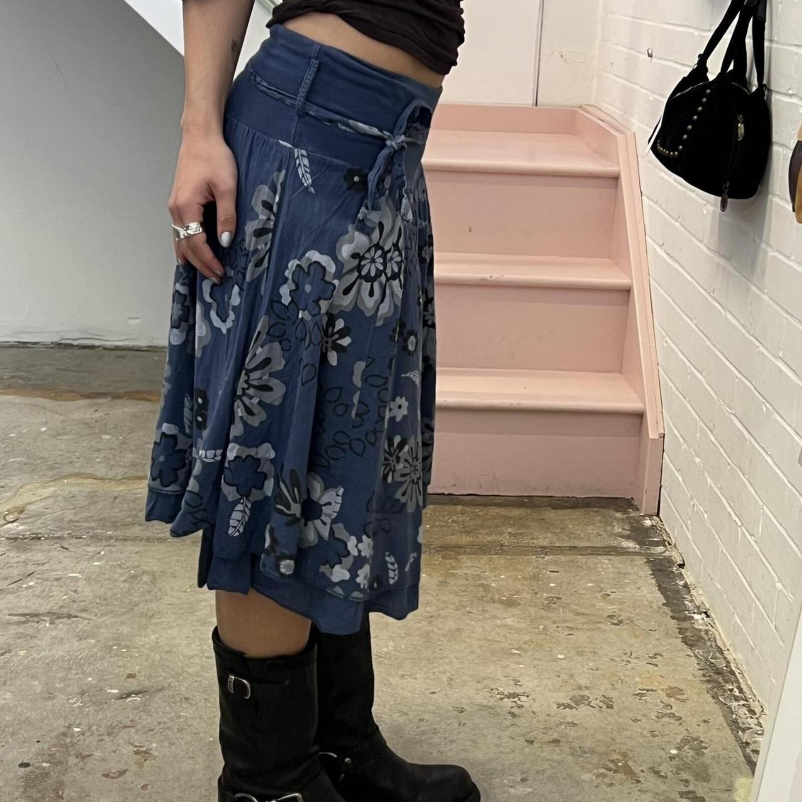 blue and white printed floaty floral layered midi skirt with foldable waist