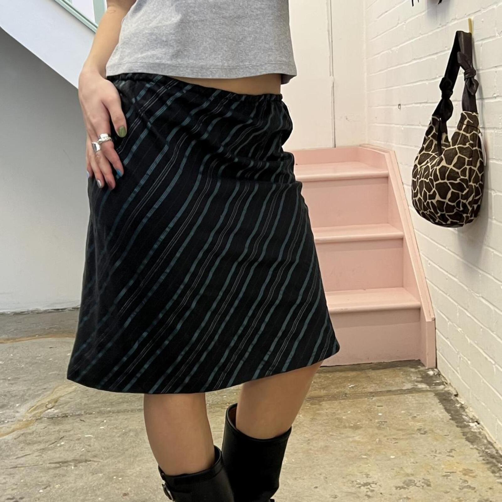 black and teal striped vintage low rise simple mid skirt