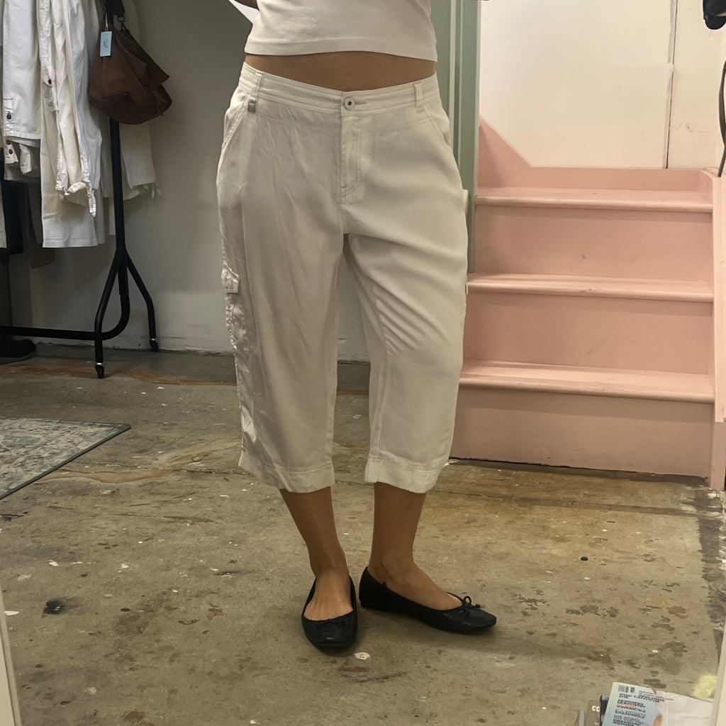 White lightweight capris