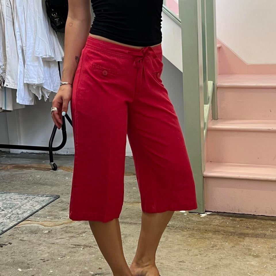 Red wide leg capri