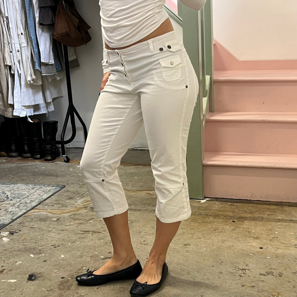 Benetton fitted white tailored capris