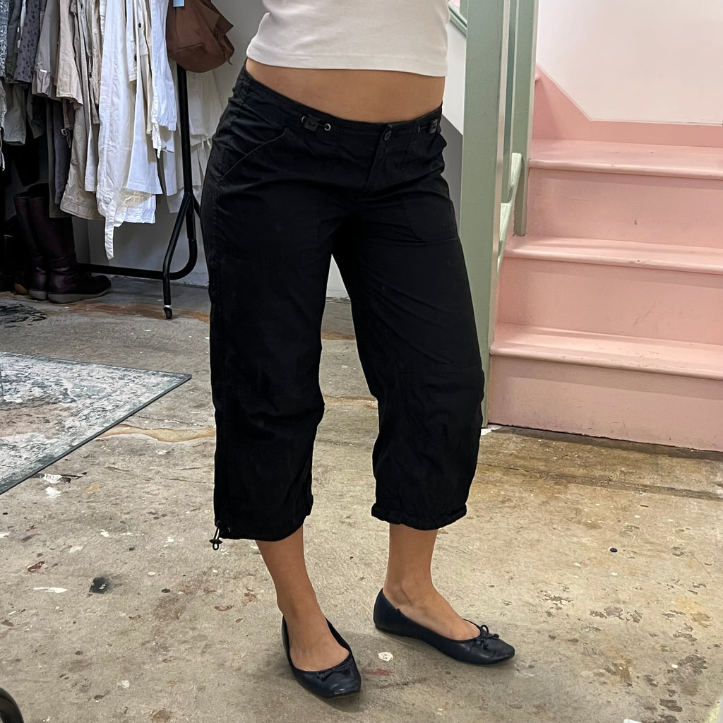 Black low rise cargo capris