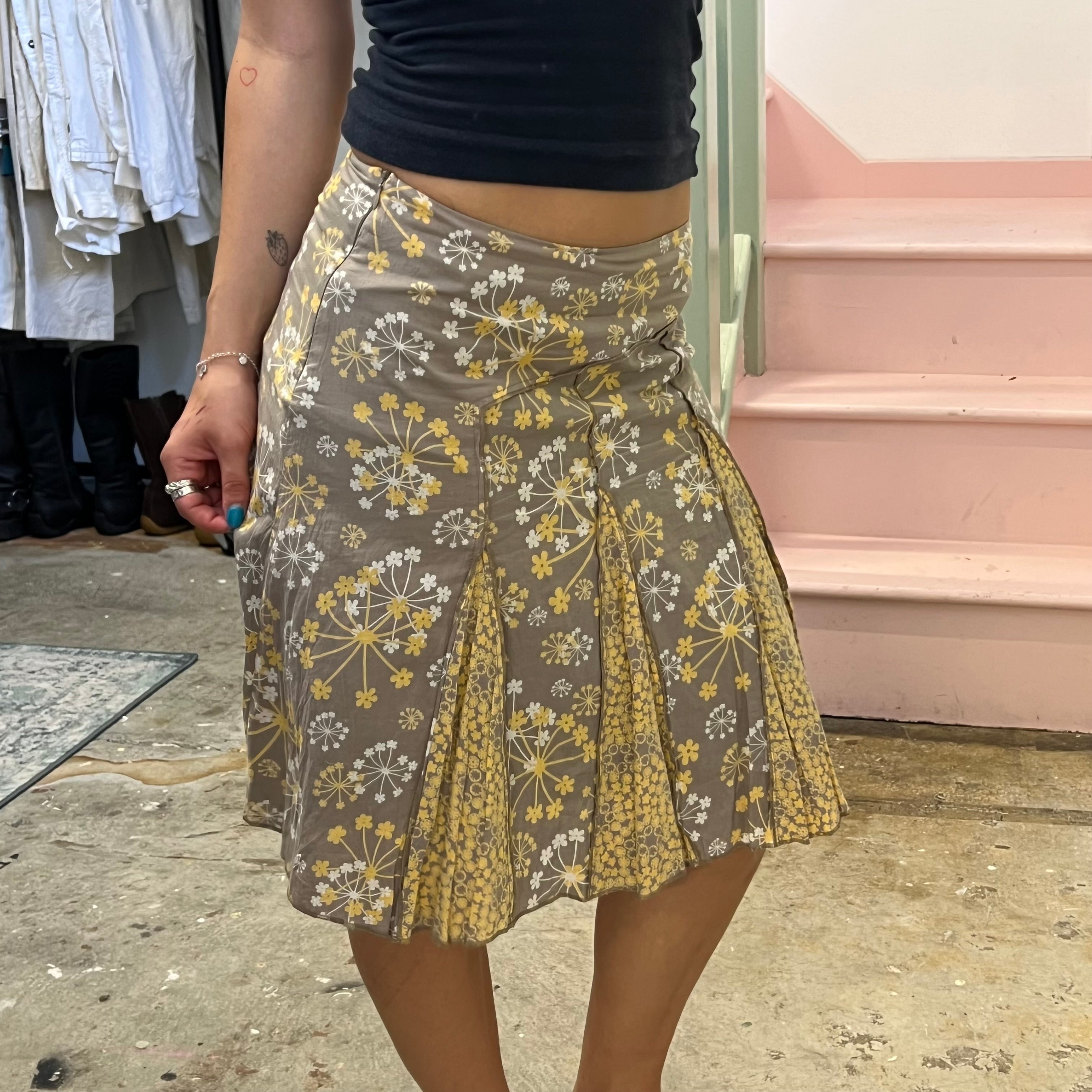 Grey and yellow floral pleated midi skirt