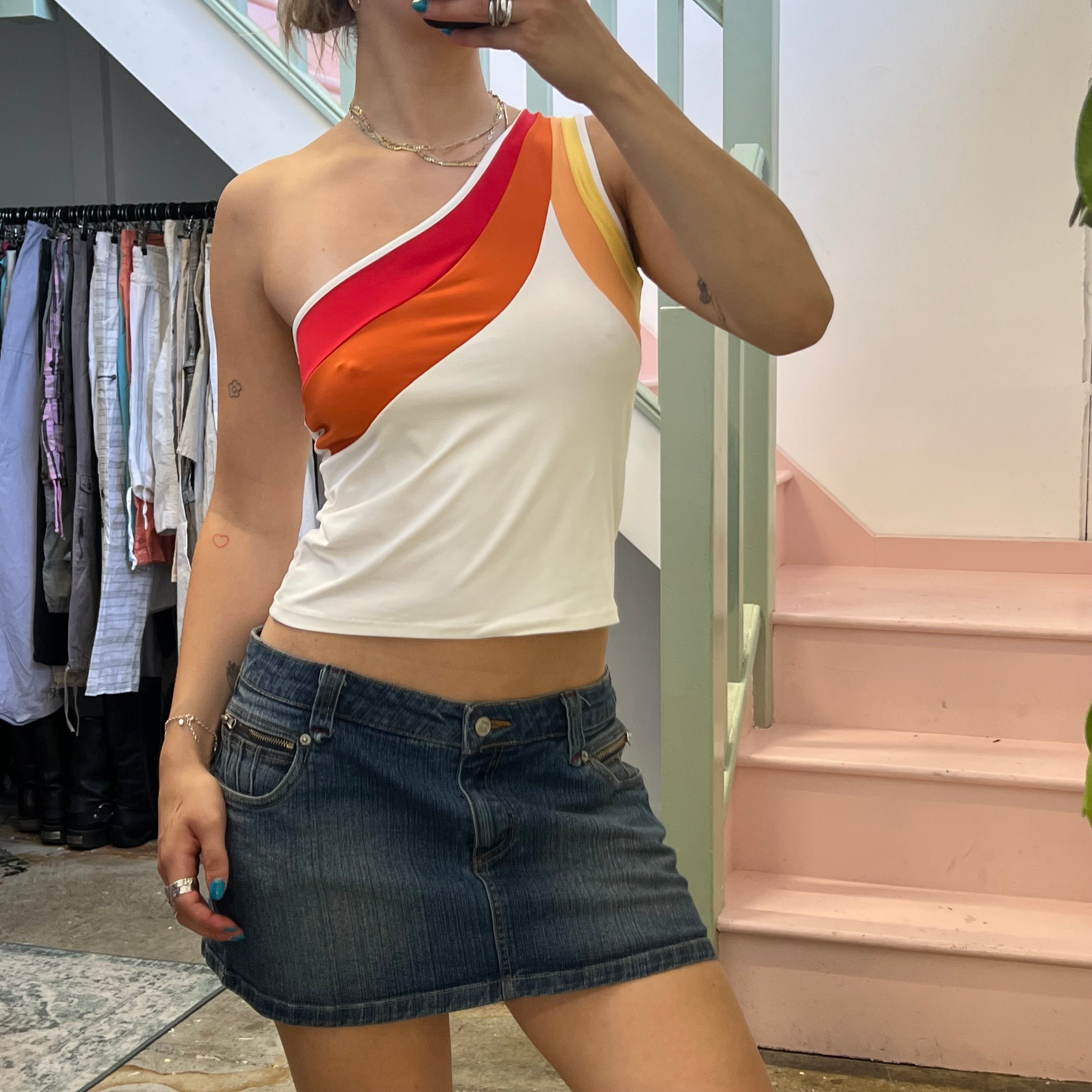 One shoulder stripe vest