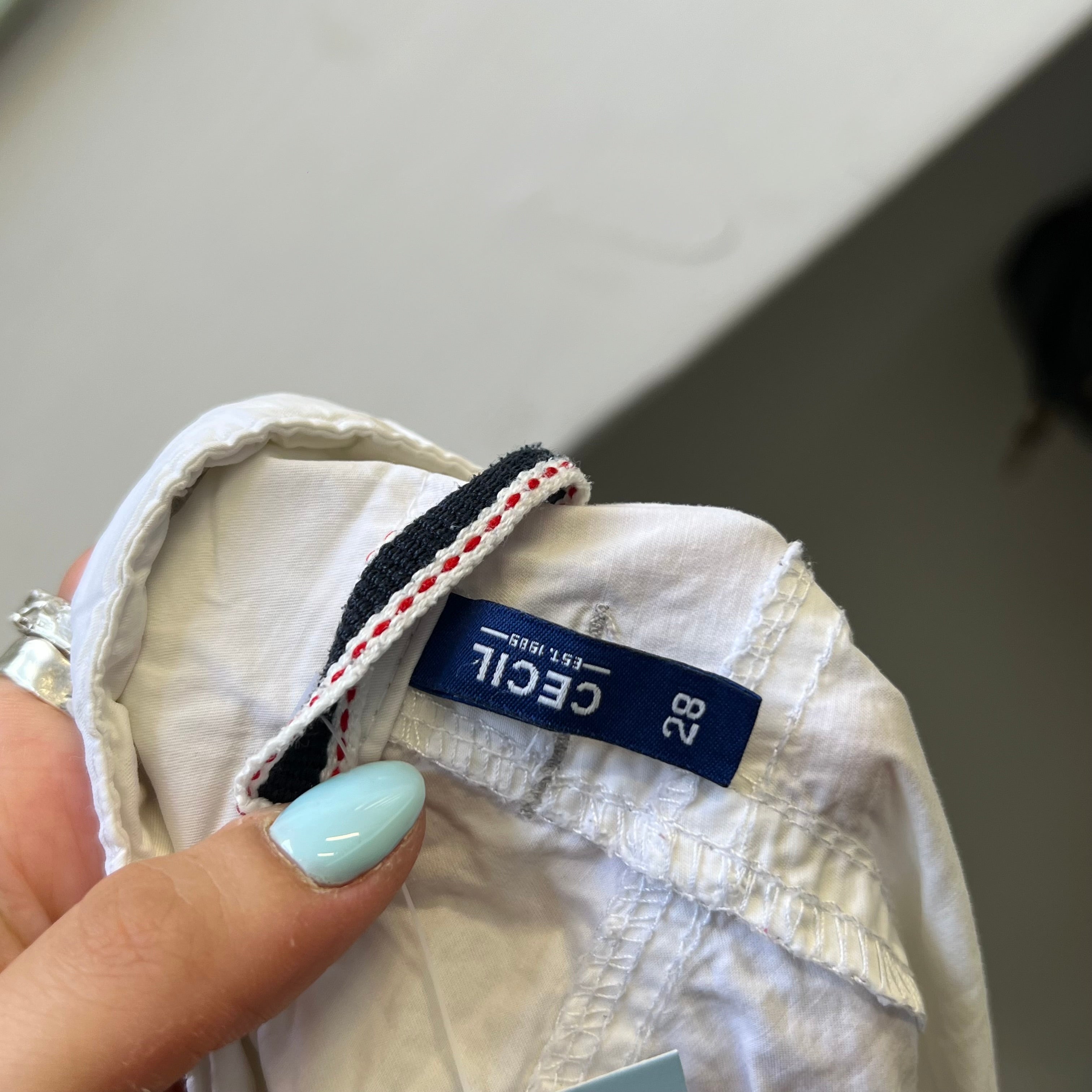 Cecil white cargo capris