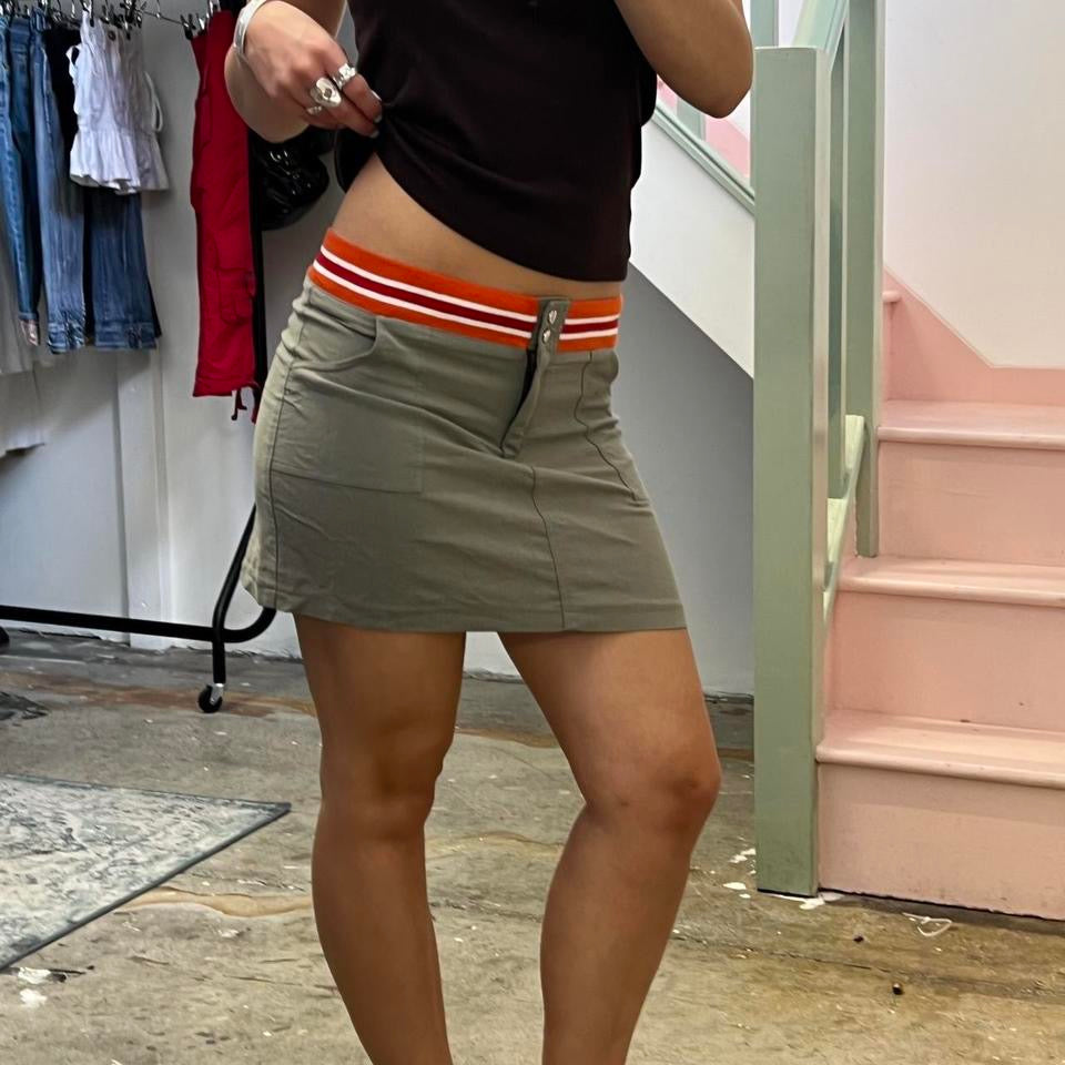 Khaki sporty cargo mini skirt