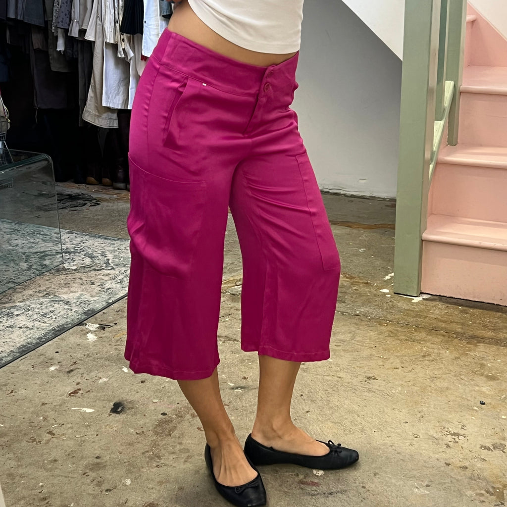 Dark pink satin wide leg tailored capris