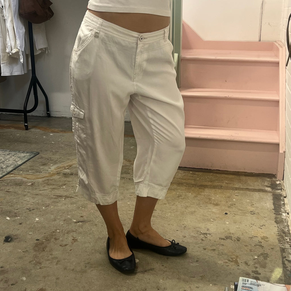 White lightweight capris