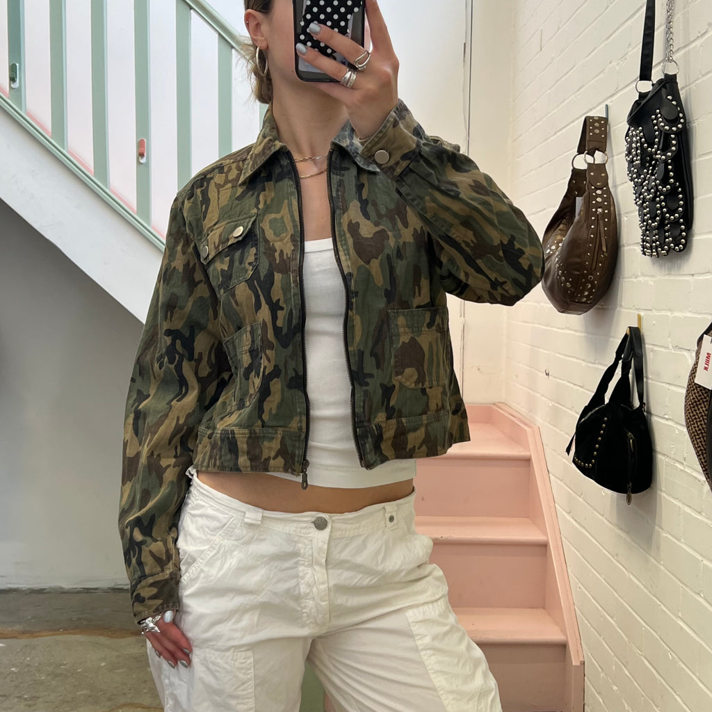 Khaki camo print zip up vintage lightweight jacket