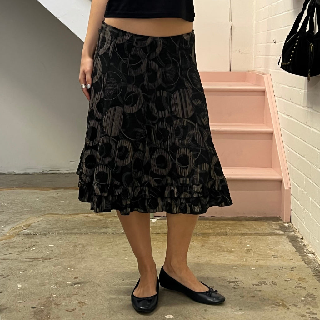 Black and grey polka dot geo print crinkle floaty midi skirt