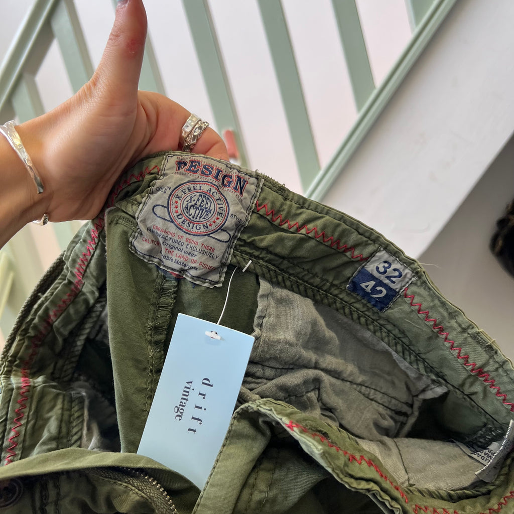 Khaki belted cargo shorts