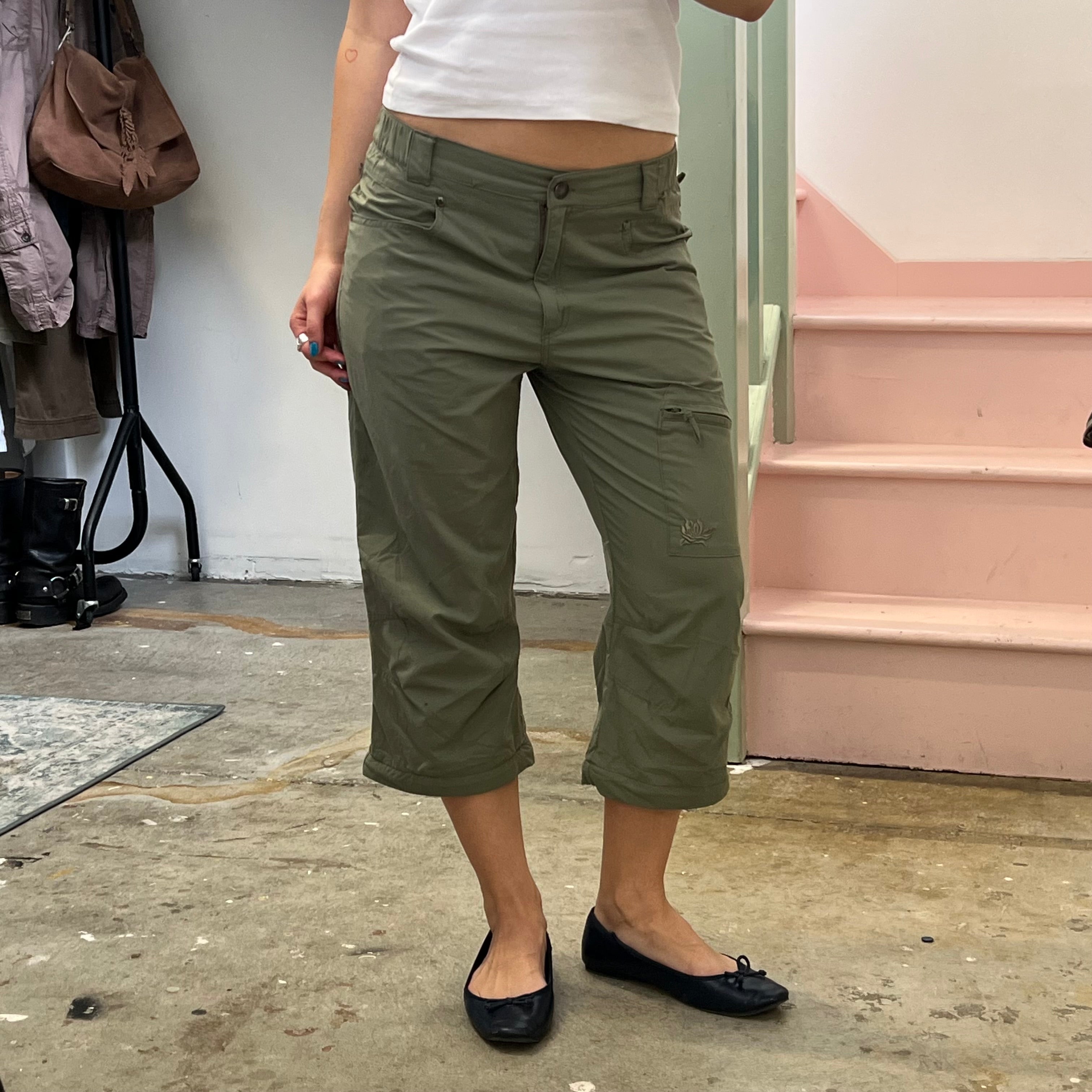 Khaki sporty style capri