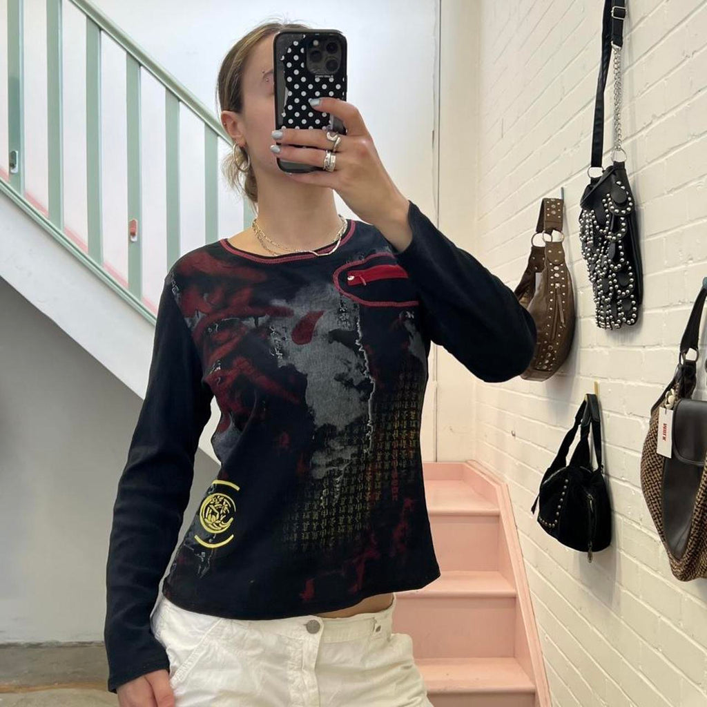 Black and red graphic print long sleeve top