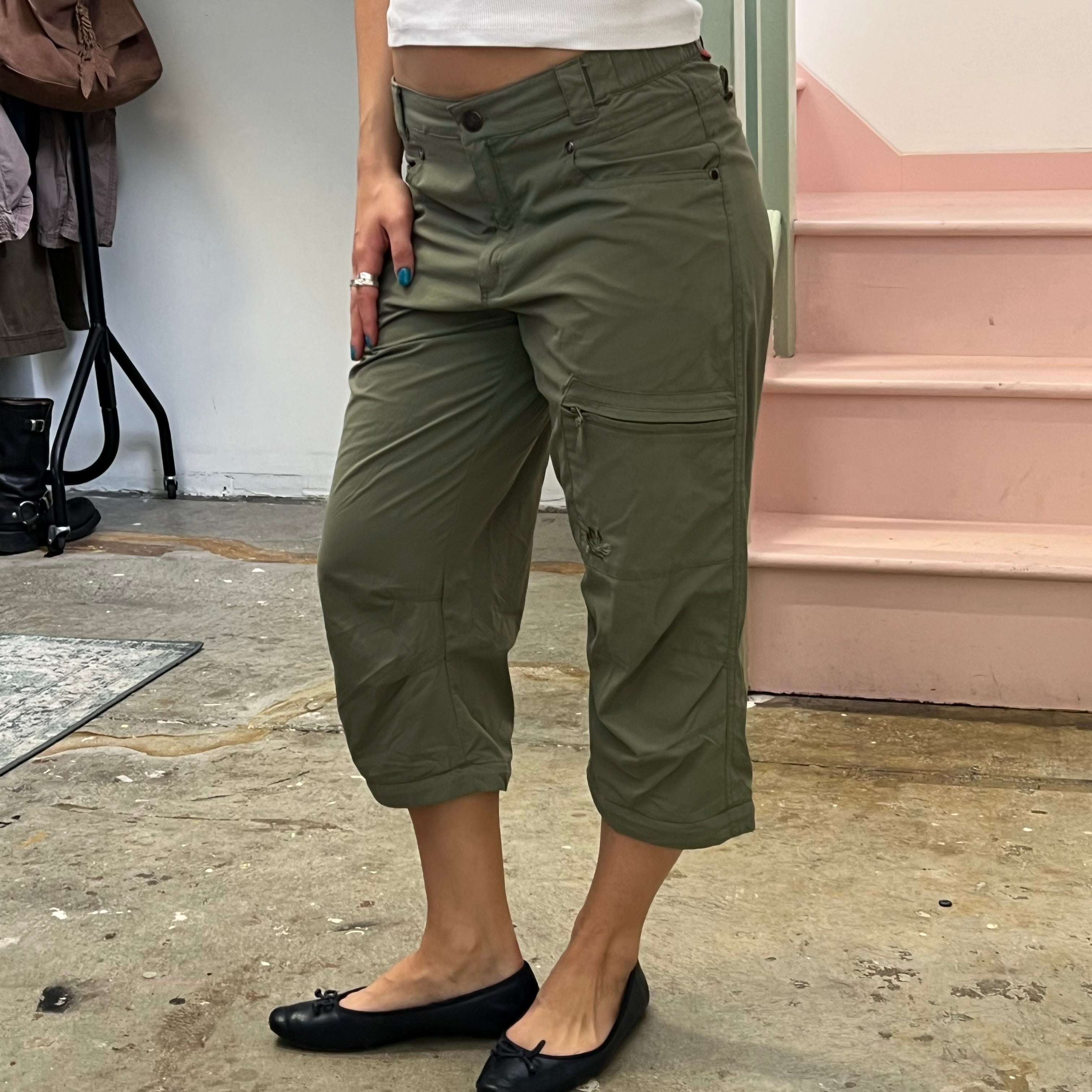 Khaki sporty style capri