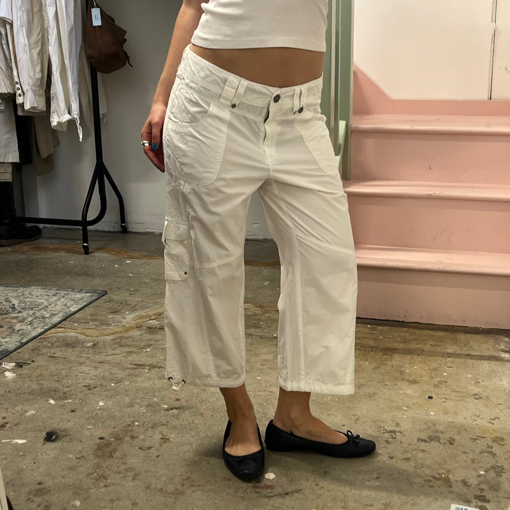 White low rise  wide leg cargo capris