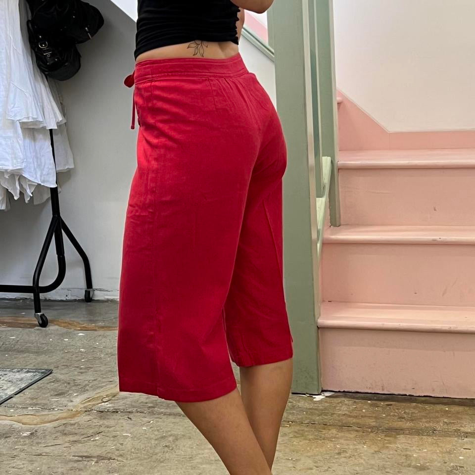 Red wide leg capri