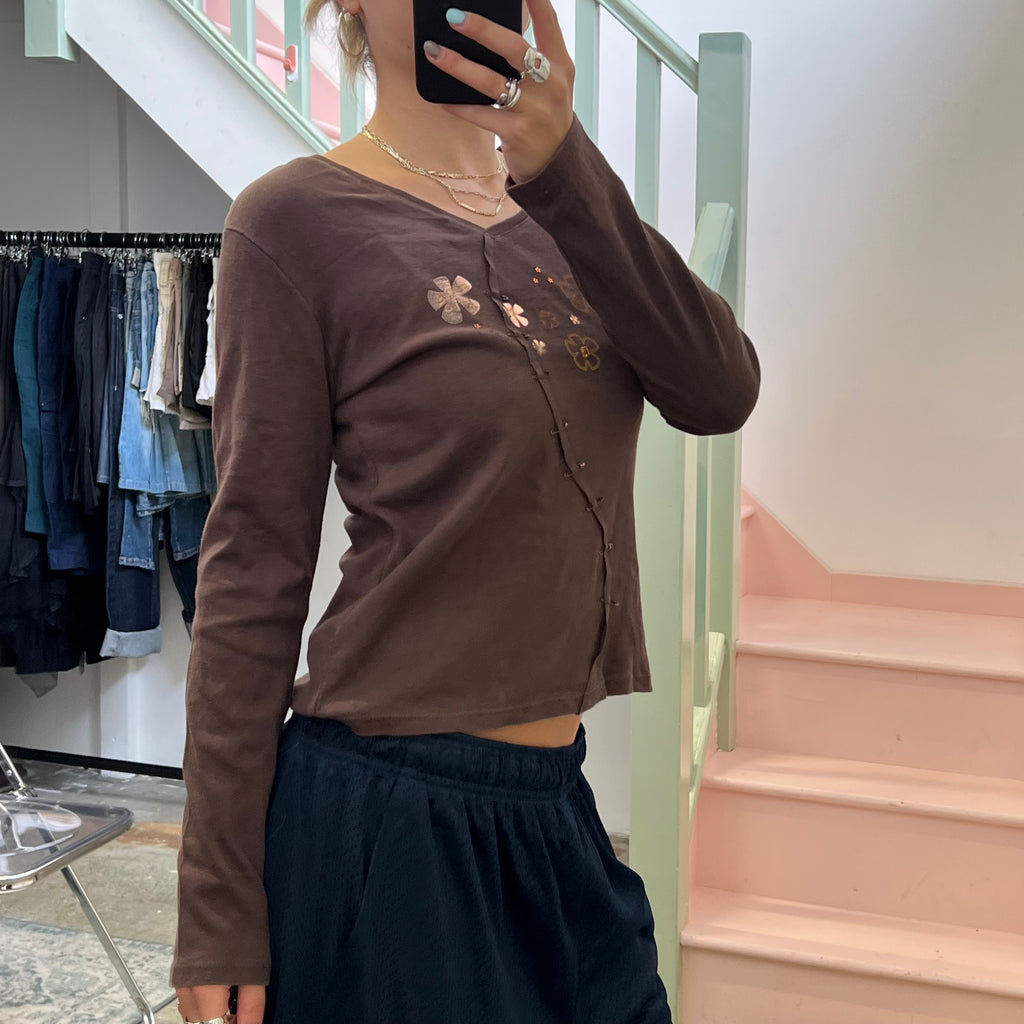 Cache brown top with pin detail