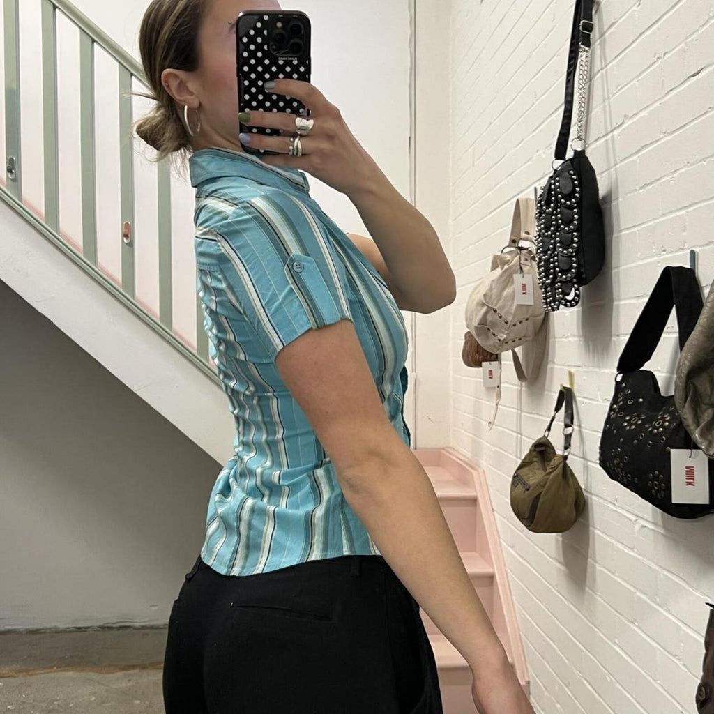 Blue and white striped fitted vintage short sleeve shirt
