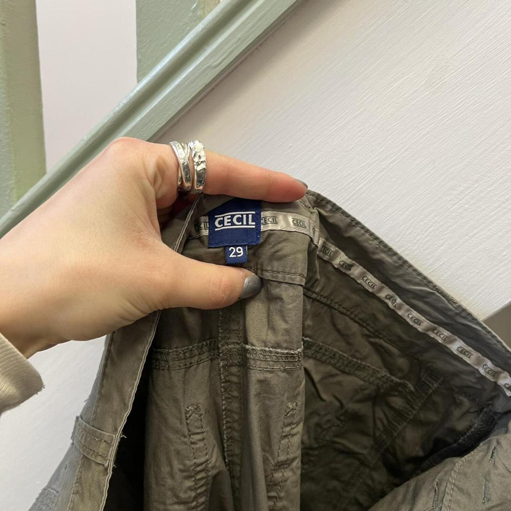 khaki low rise wide leg vintage cargo trousers
