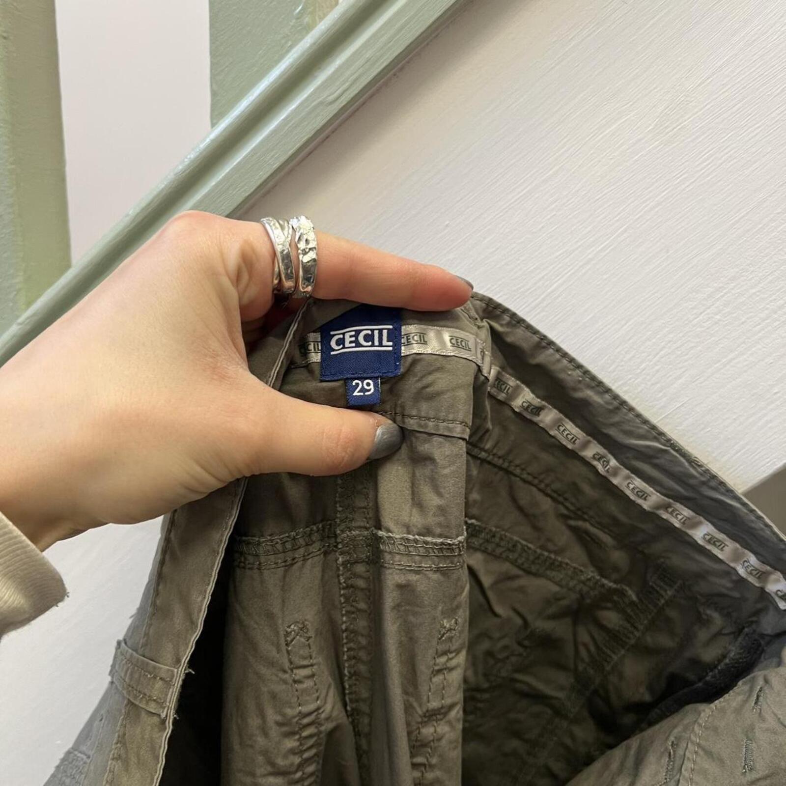 khaki low rise wide leg vintage cargo trousers