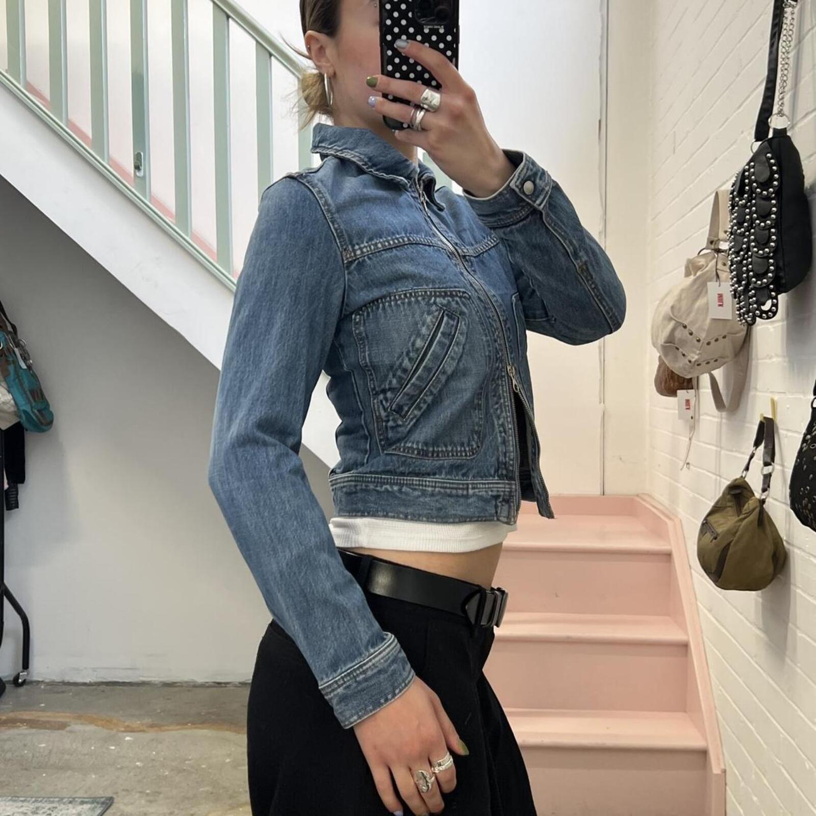 Mid wash zip up fitted vintage denim jacket with dual zip