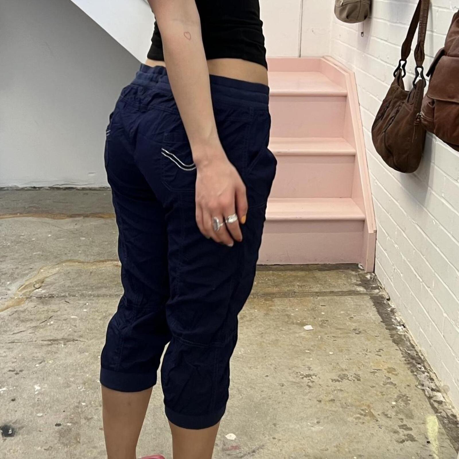 Navy ruched skinny low rise vintage cargo capris