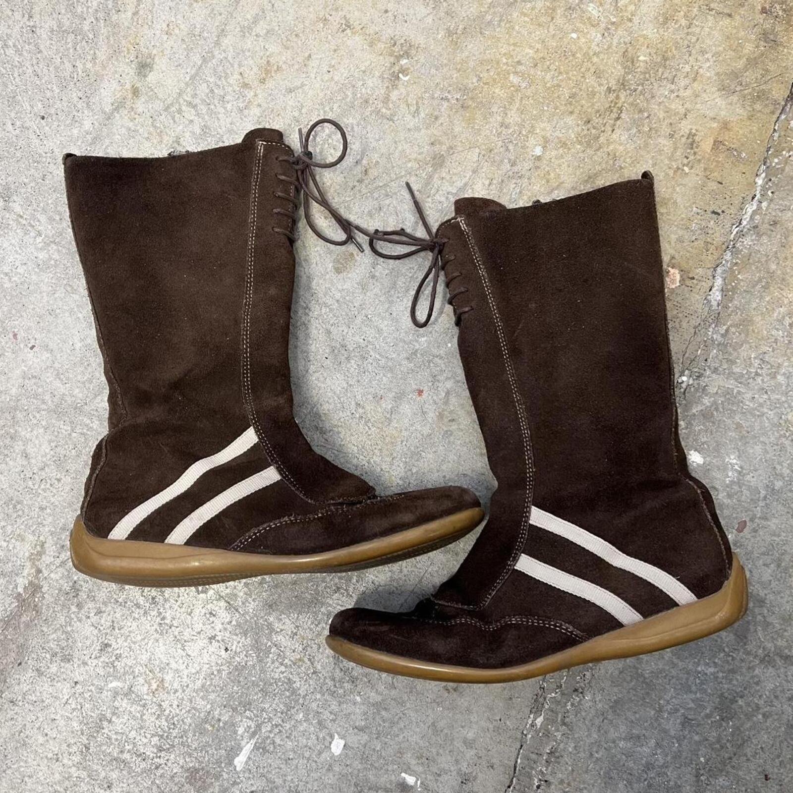 Brown suede mid calf flat boxing boots with white stripes