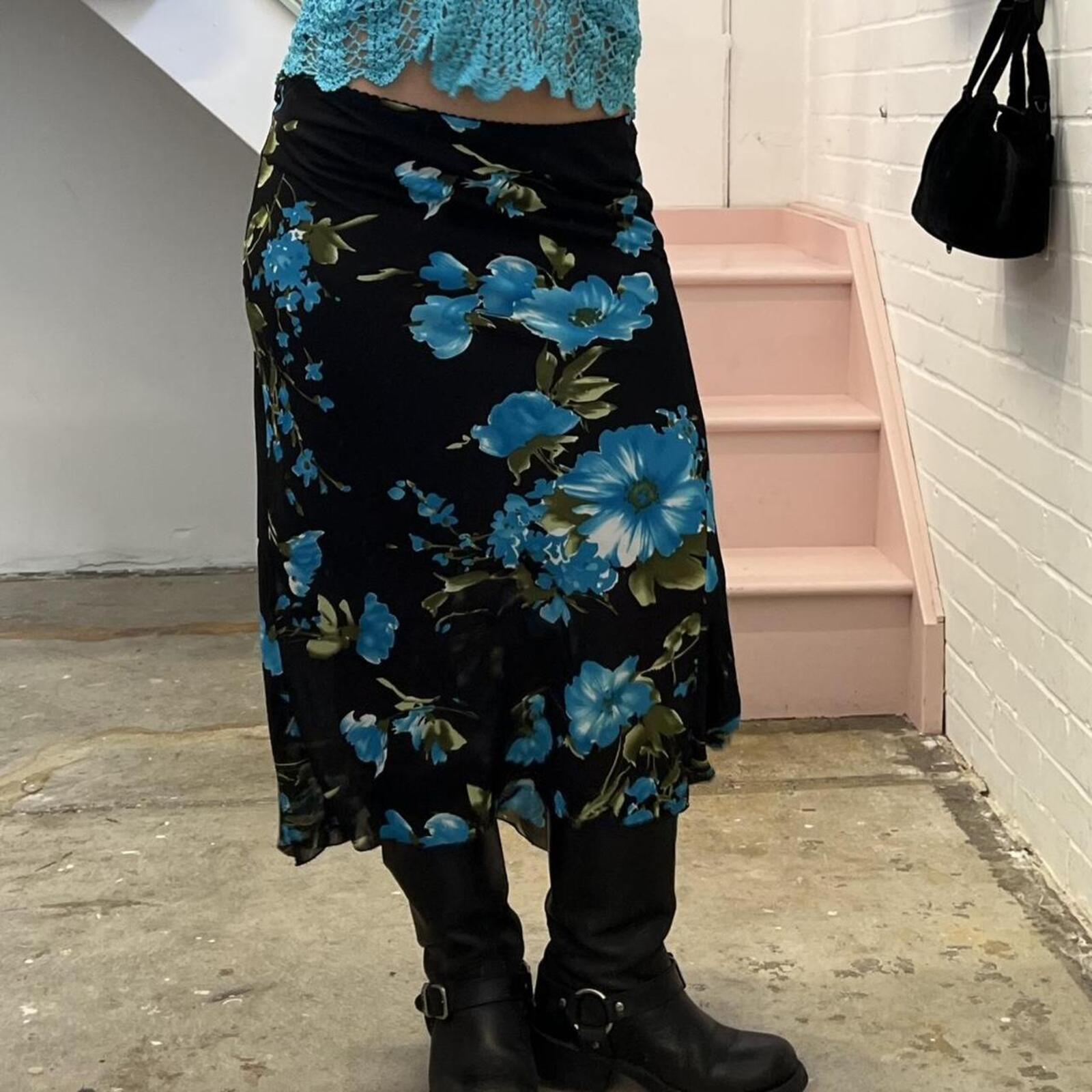blue and black floral low rise vintage floaty maxi skirt