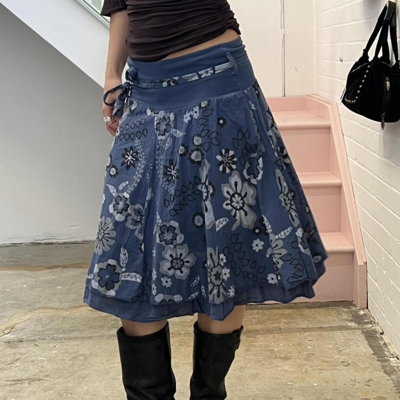 blue and white printed floaty floral layered midi skirt with foldable waist